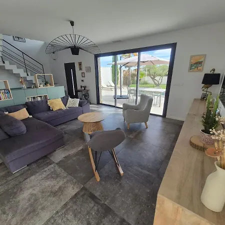 Prestige, Calme Et Bien Etre, Piscine Villa Nézignan-lʼÉvêque